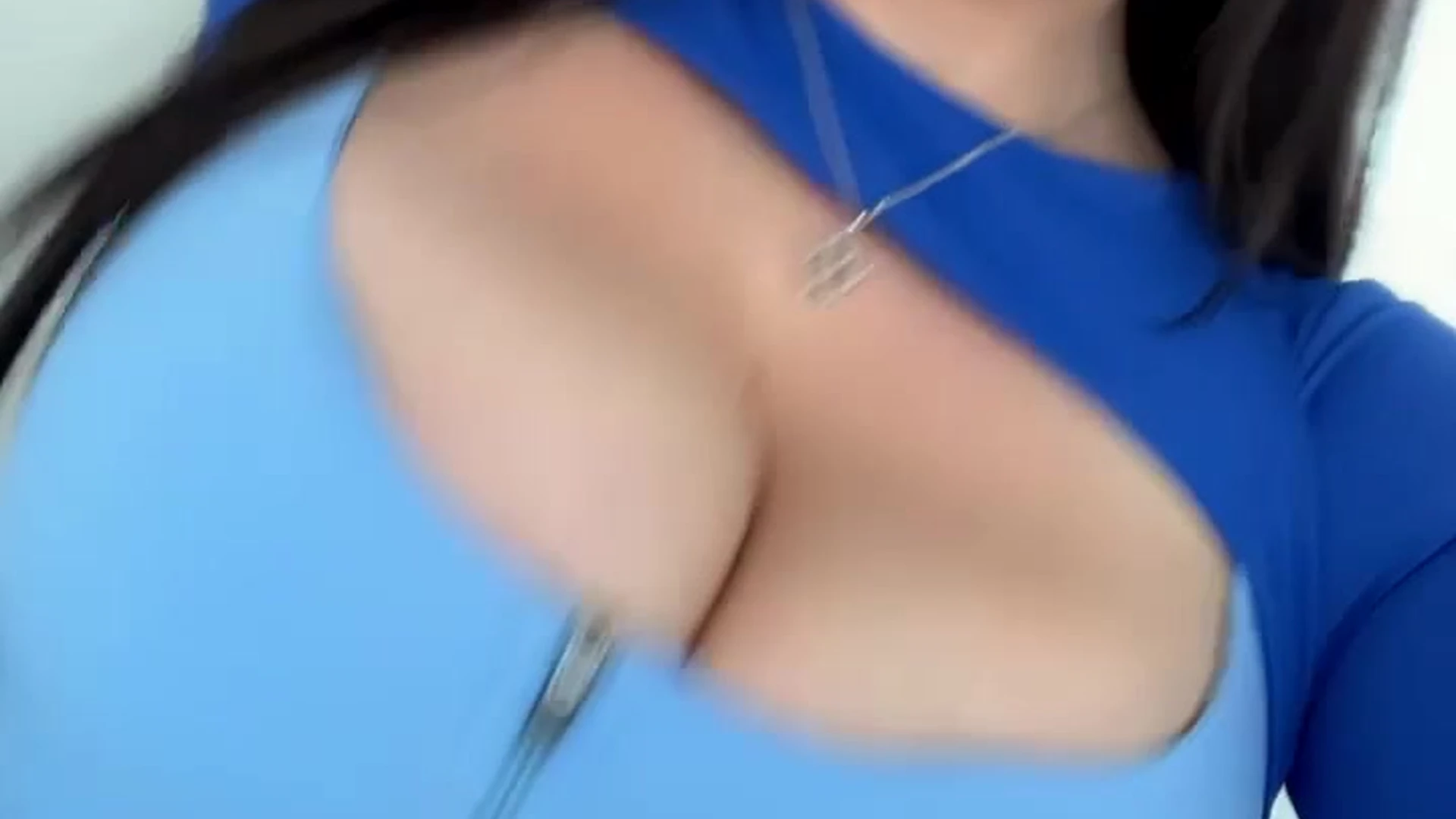 half sucking babe Angela White sextape