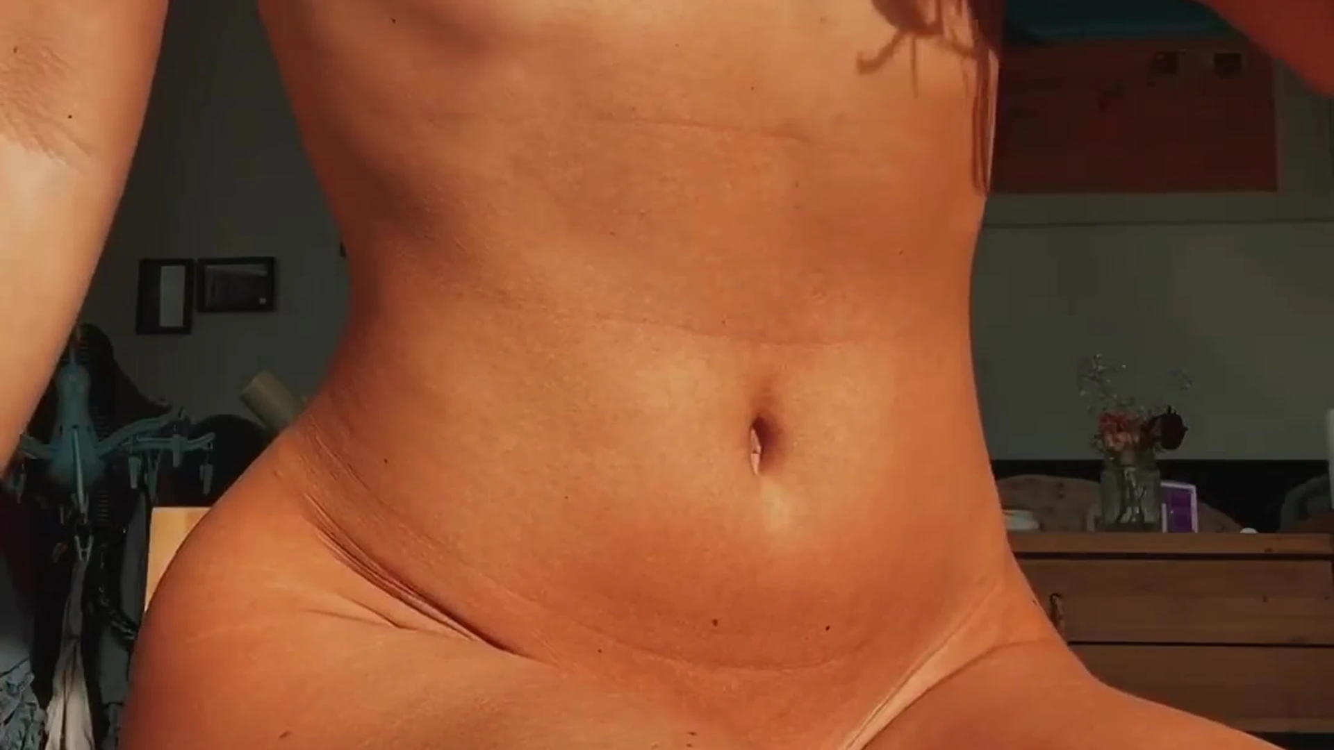 Sensational bimbo babe LeoLulu fucked VIDFULL