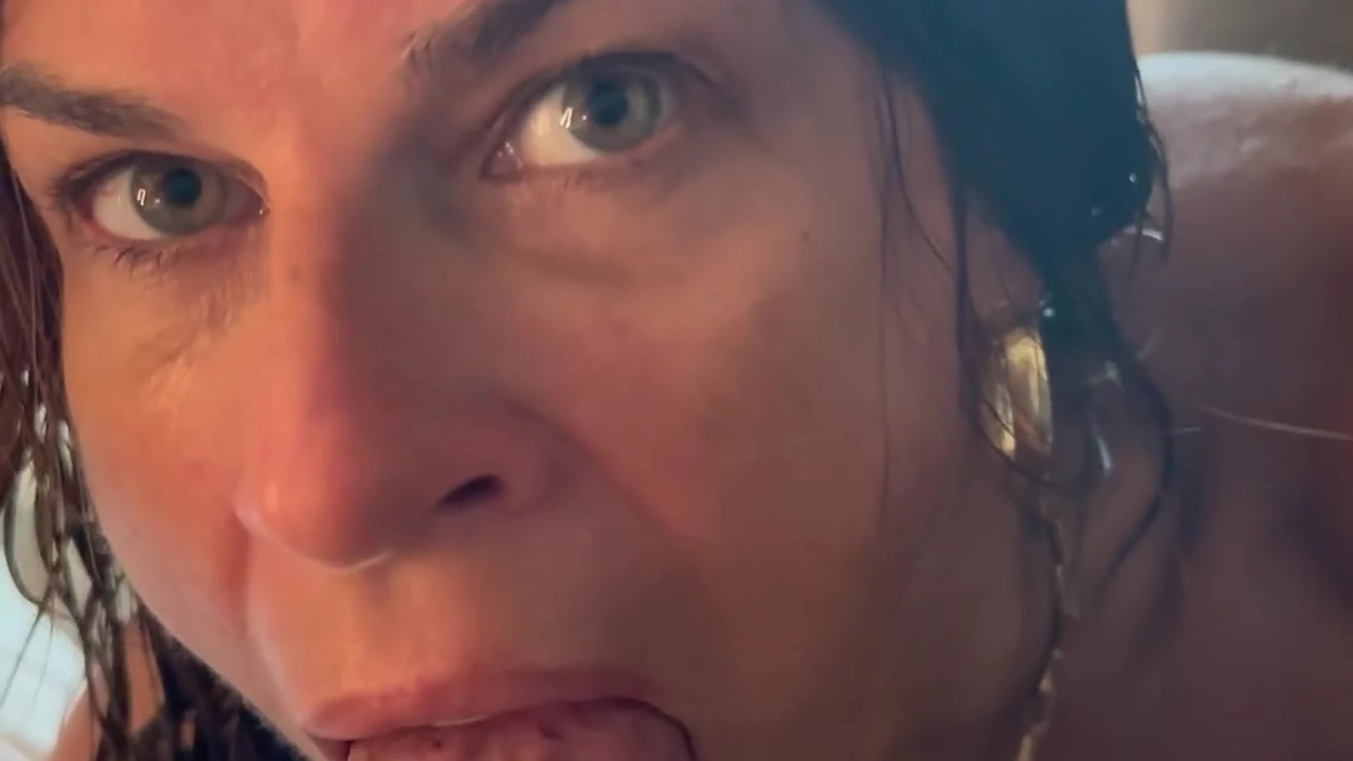 Epic slut Mary Burke nude tits