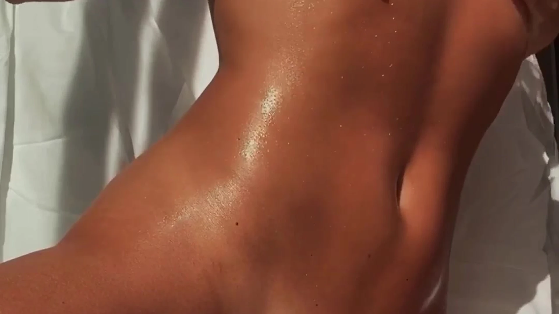 psychic athletic LeoLulu nude tits