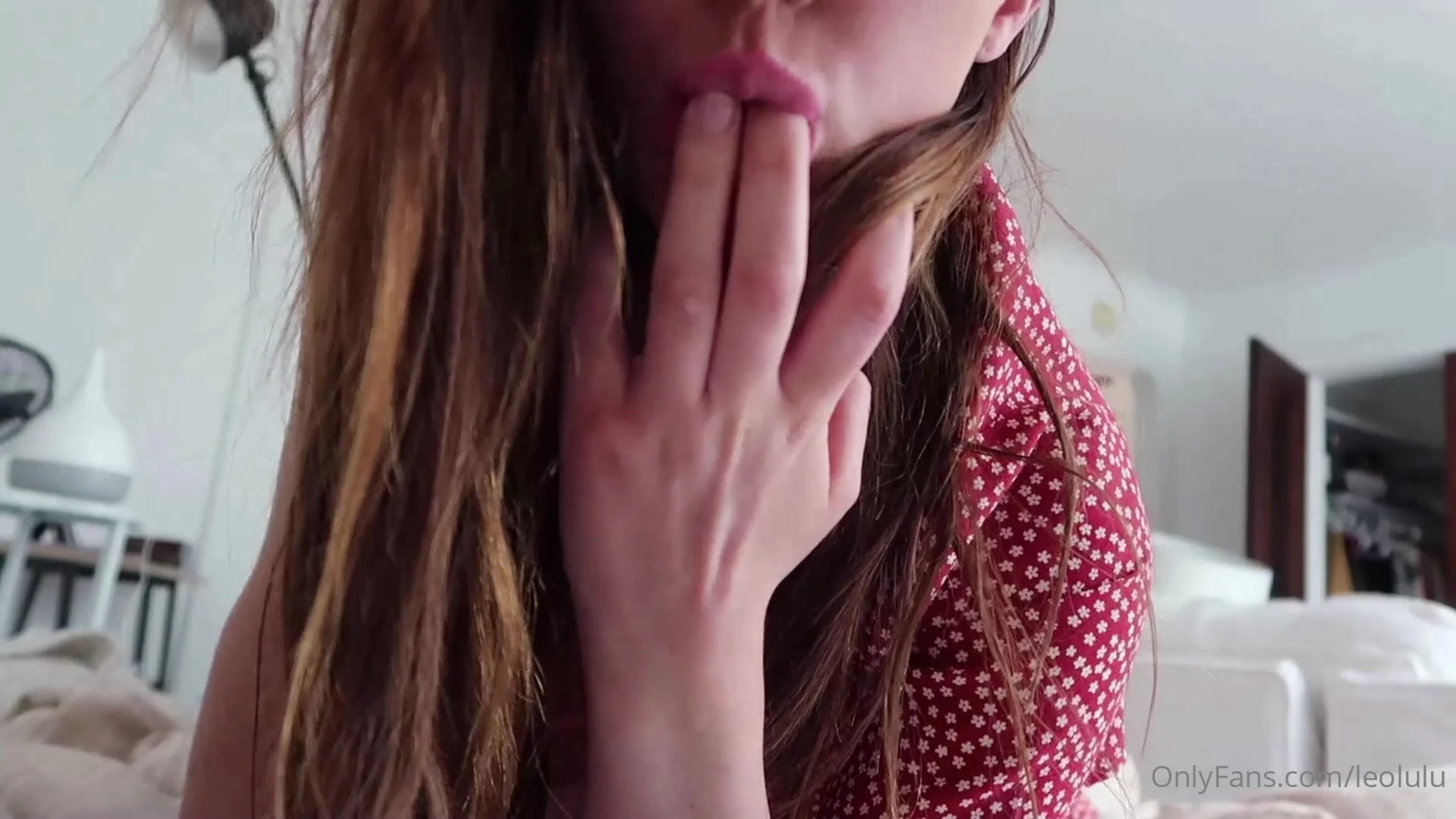 blonde LeoLulu Nude exposed