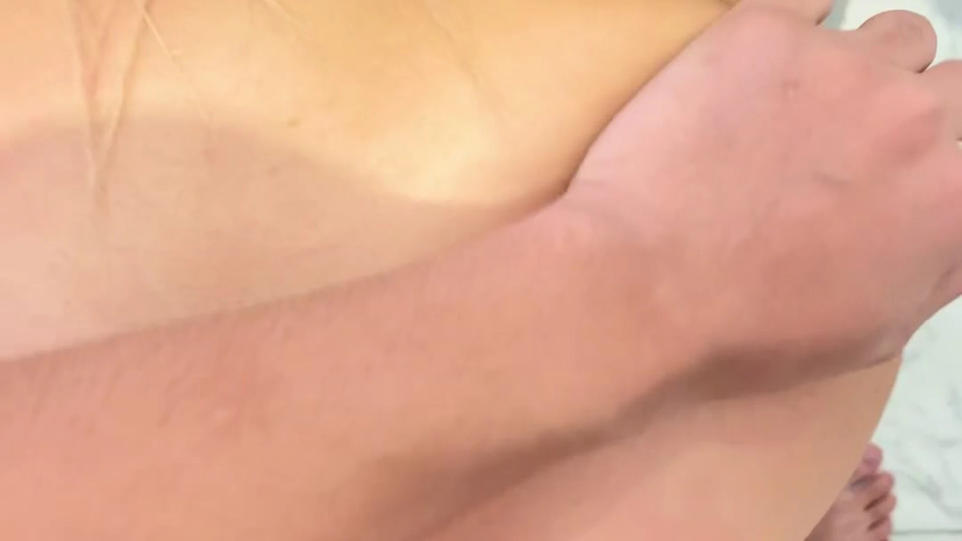 perfectwoman Sweating slim Izzybunnies face