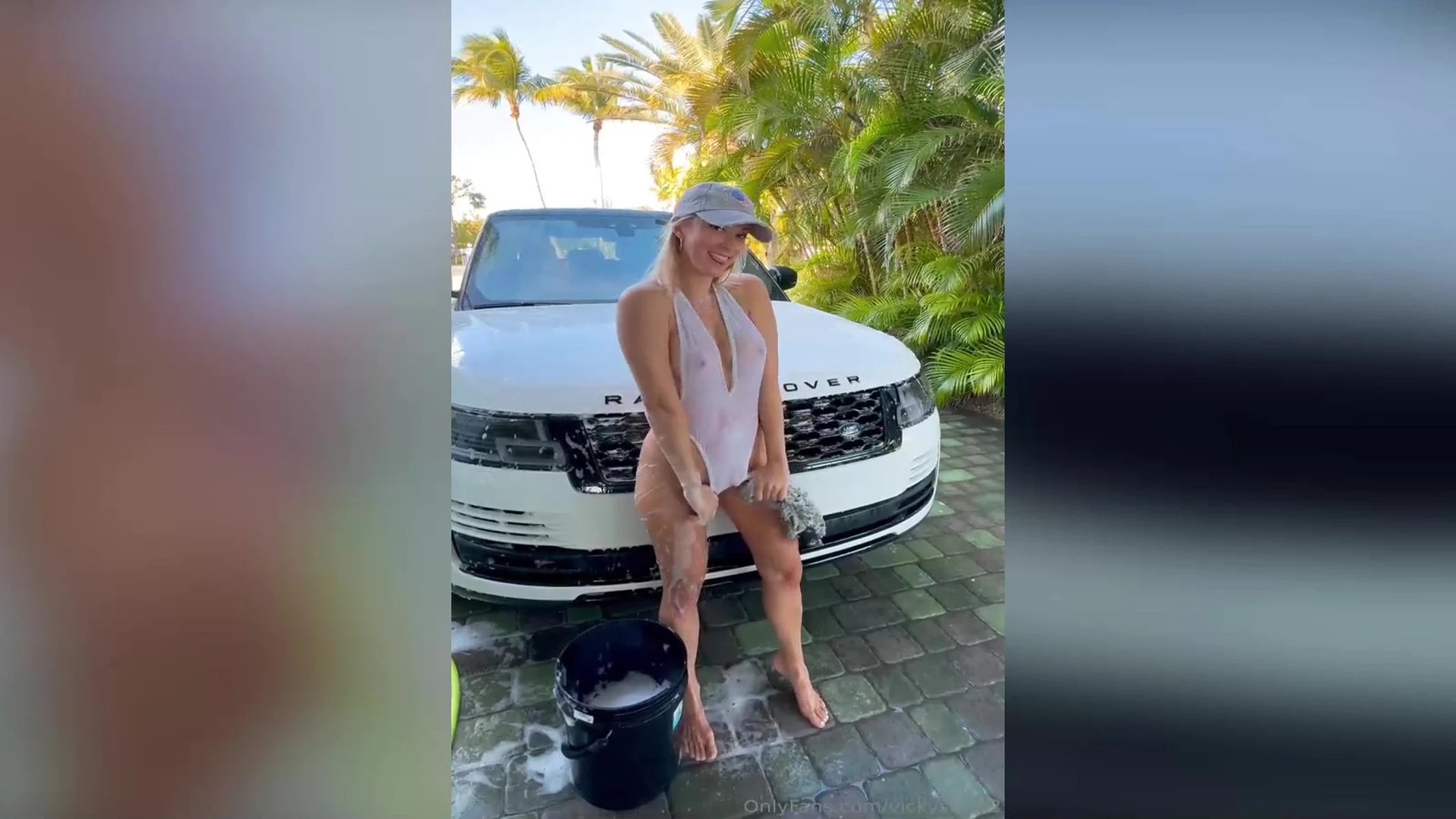 Exposed bitch naughty Vicky Stark bg