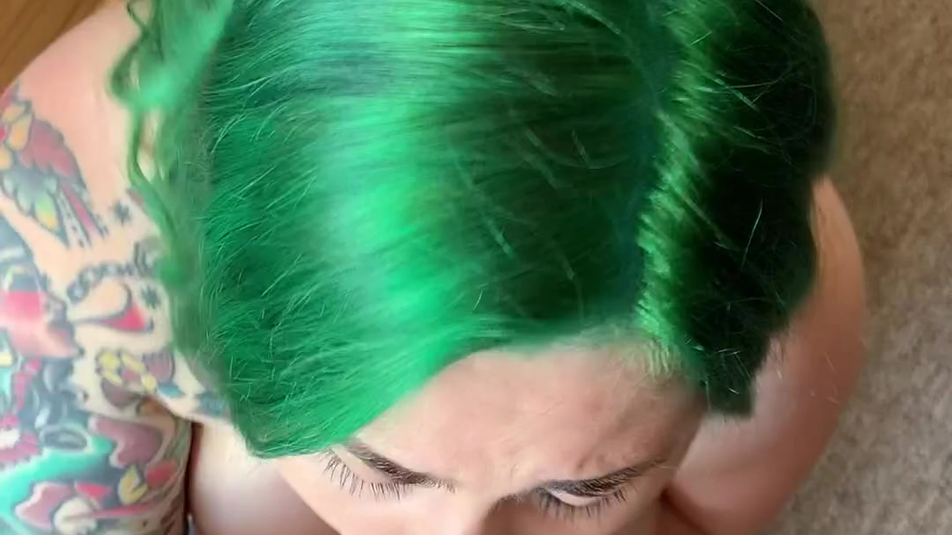 Epic brutal nympho Mamaplugs bg Video