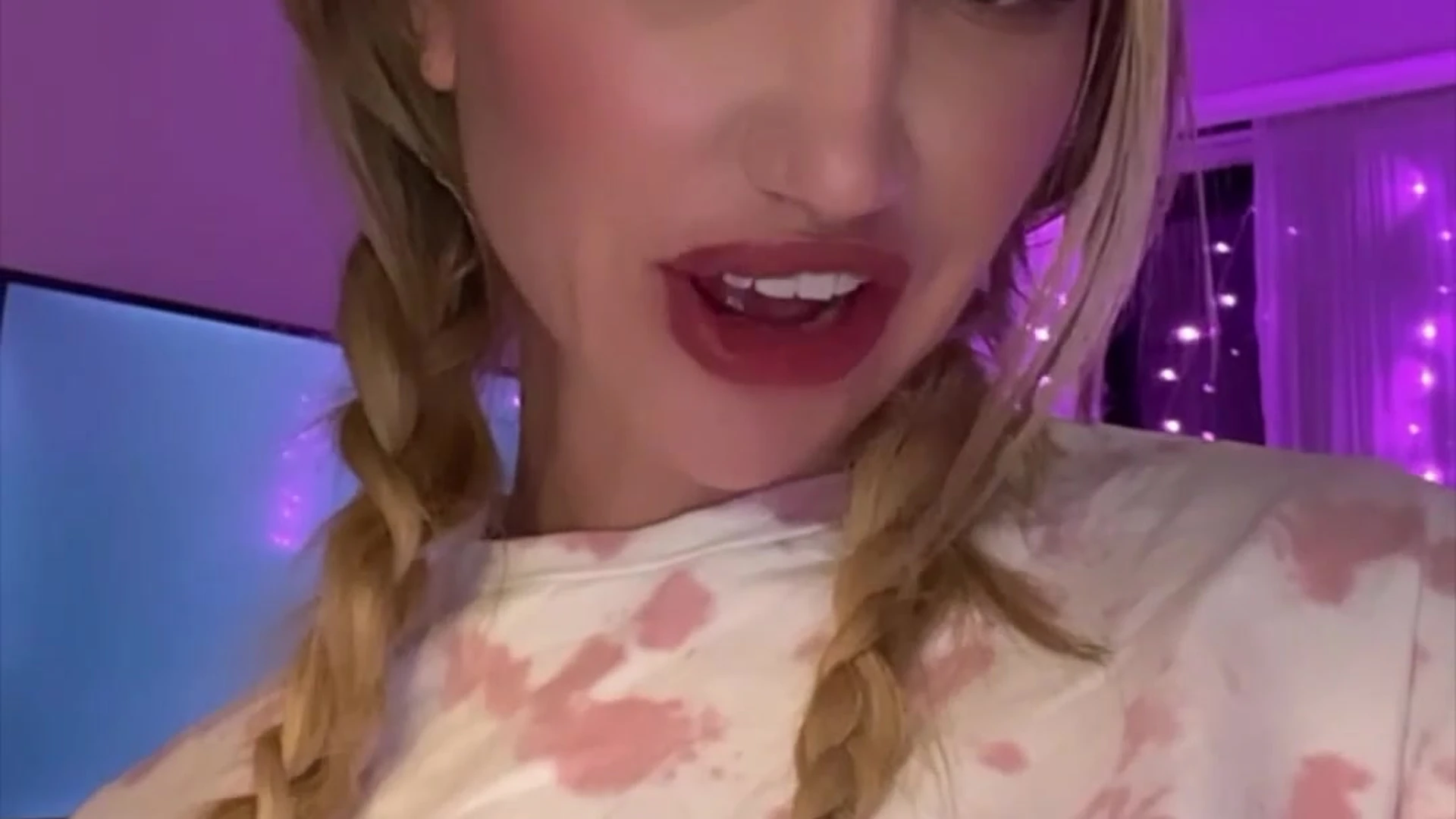 sexy Gabby Epstein camrip Exposed