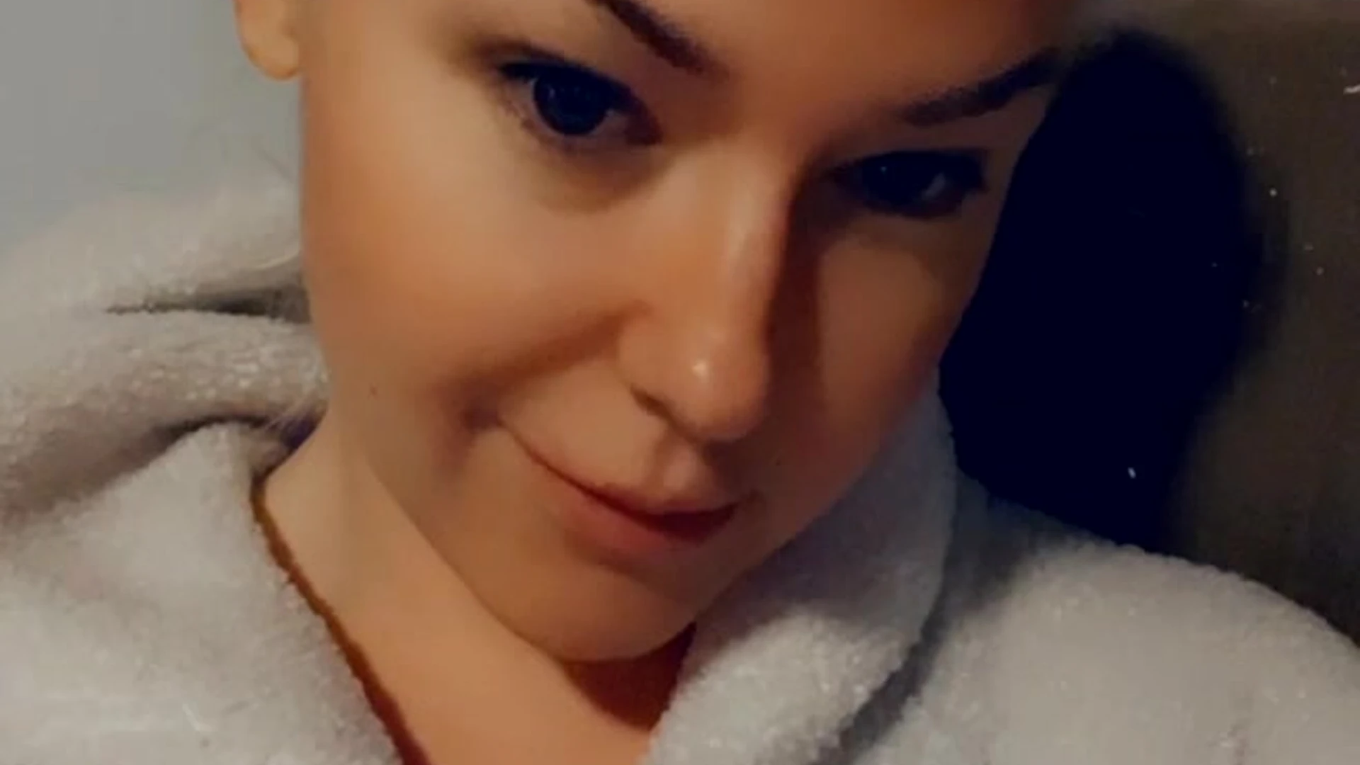 Sensational curvy Kit Mercer of