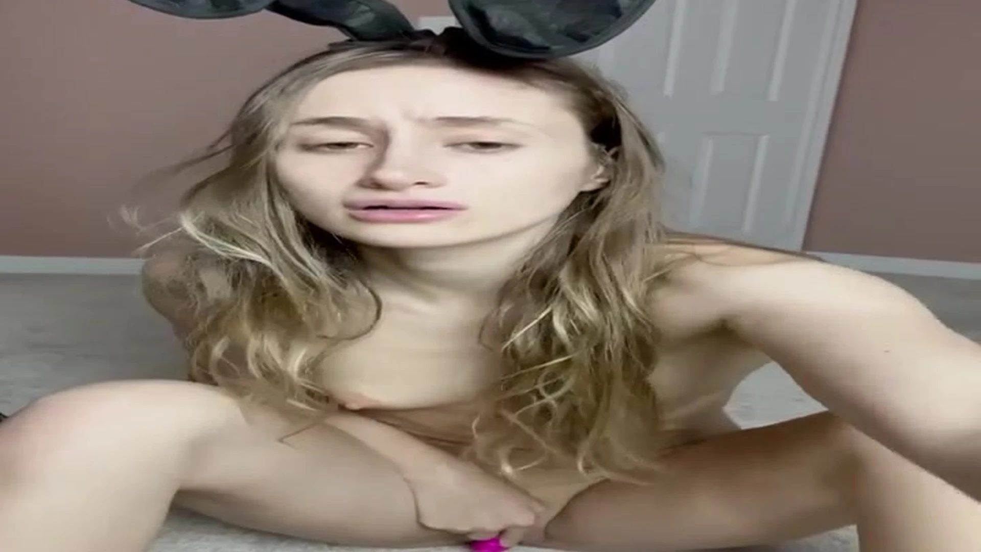 psychic sucking nympho Bronwin Naked Leaks