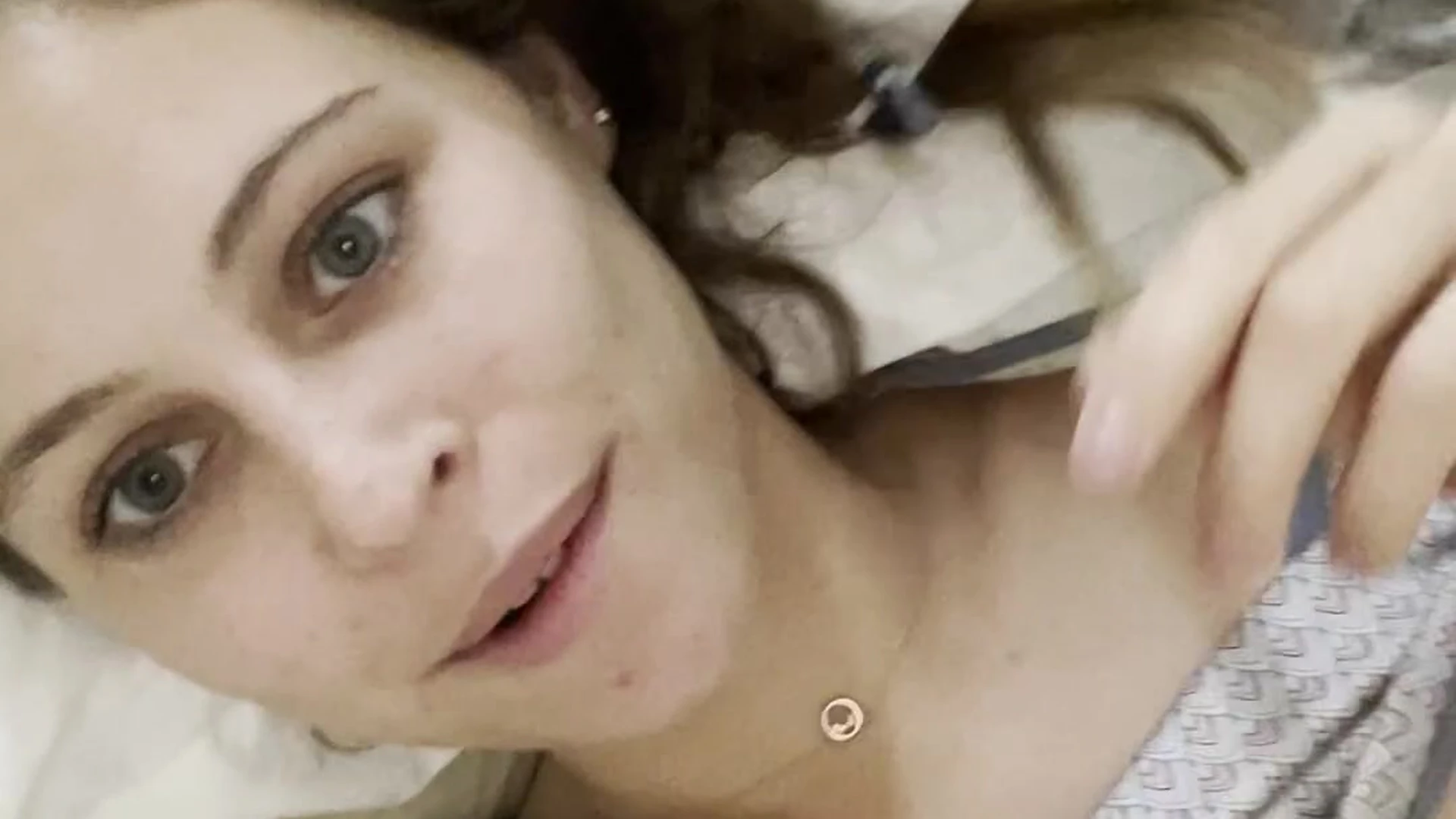Sensational sweaty cute Stella Barey face FullVID