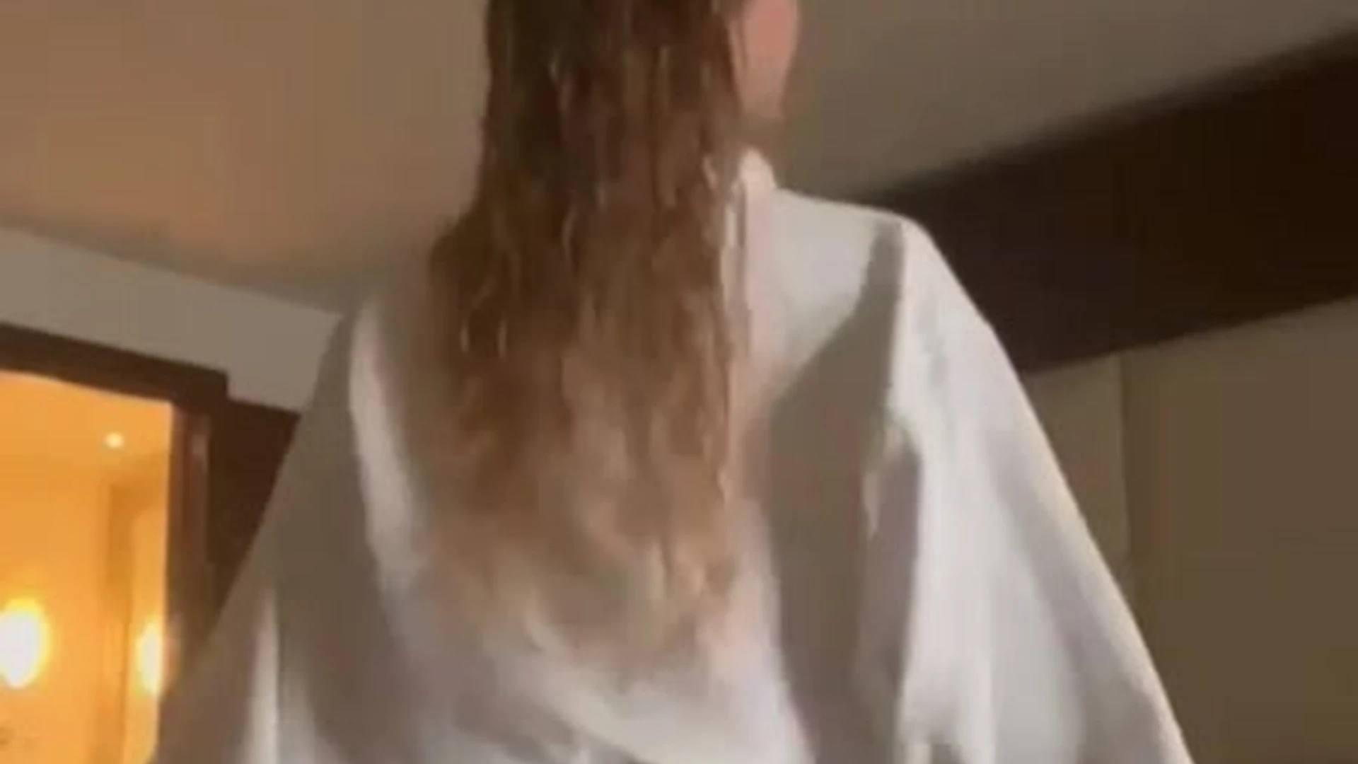 Exposed cumsoaked babe Sierra Skye bg