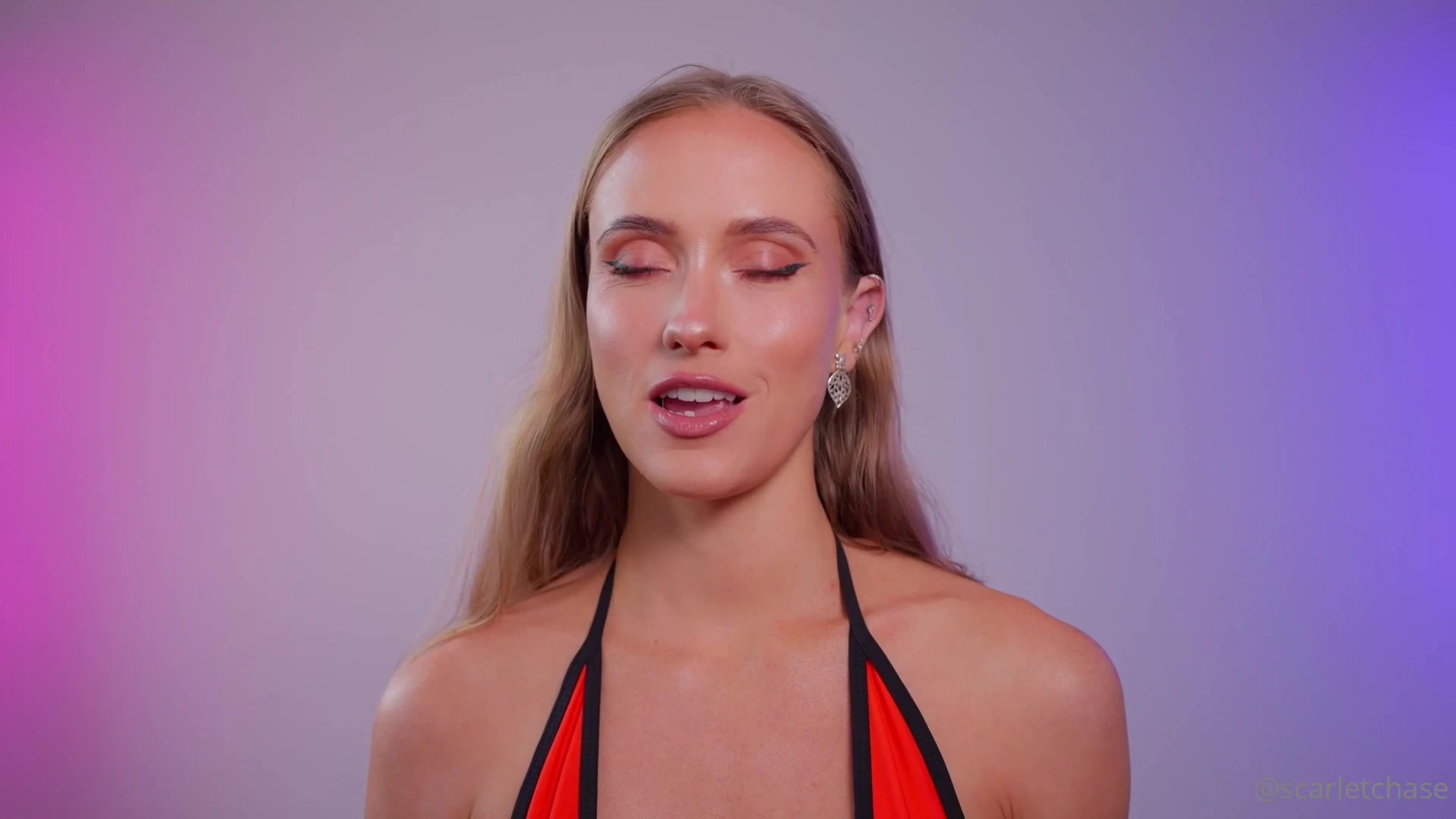 Australian Scarlet Chase clips Sensational